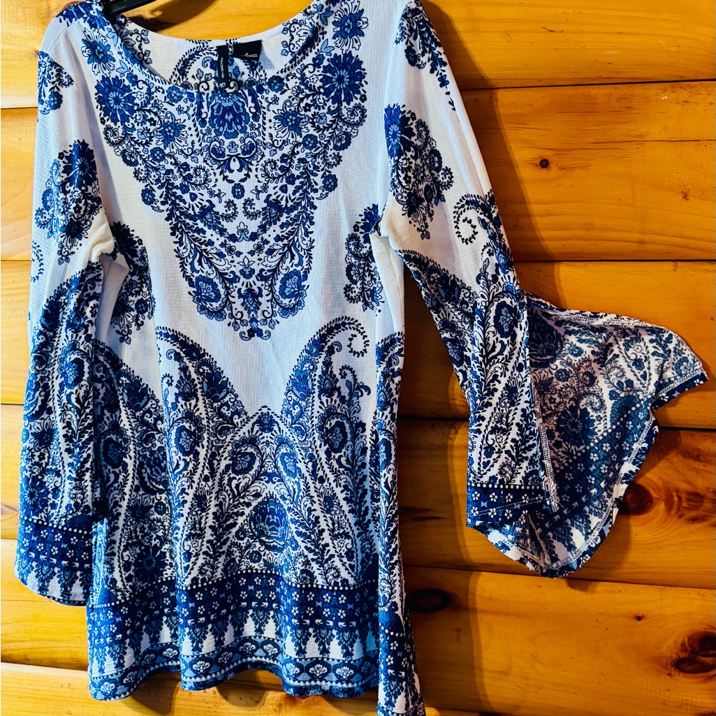 New Directions Blue And White Paisley Blouse